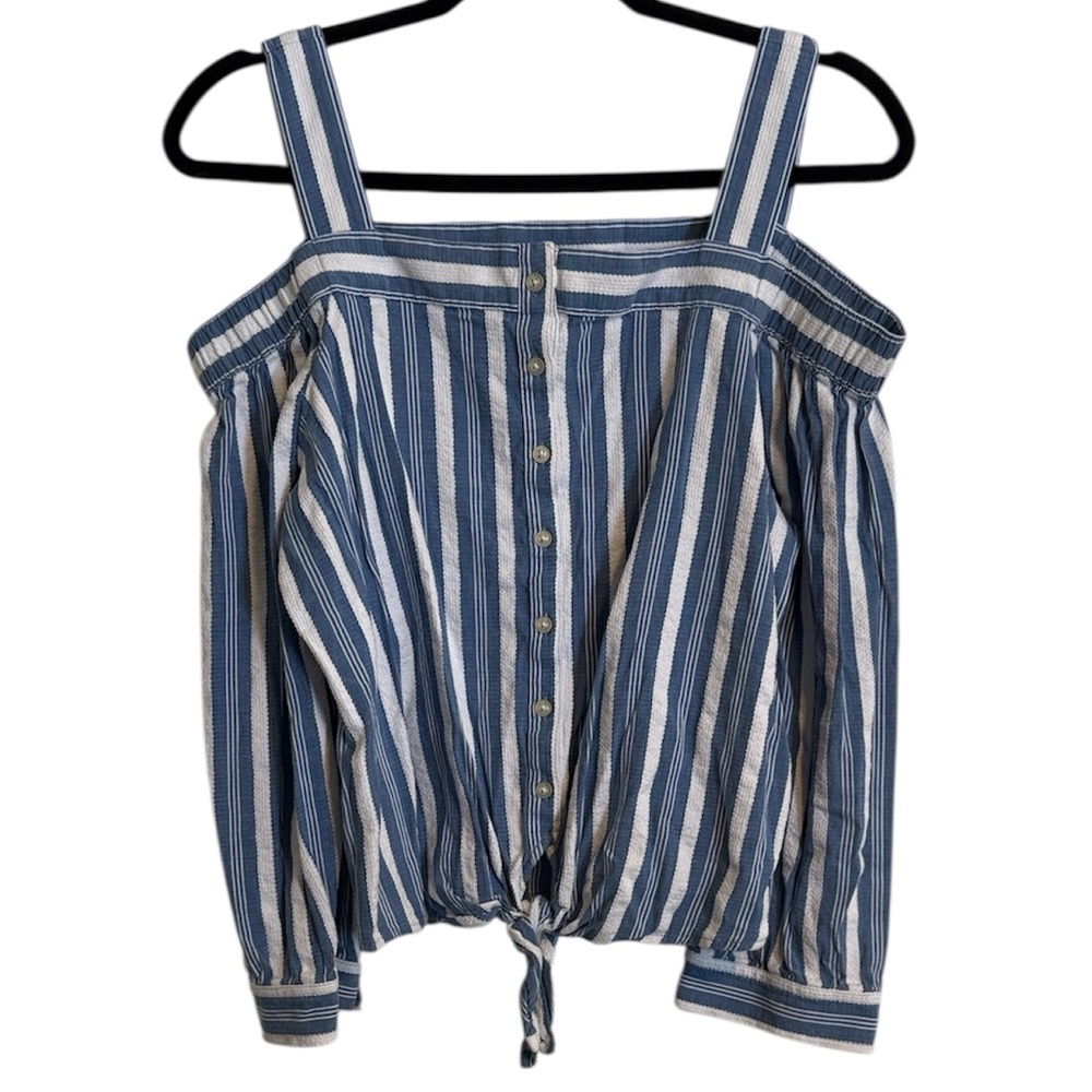 āļø Nautica Blue and White Striped Cold Shoulder Blouse